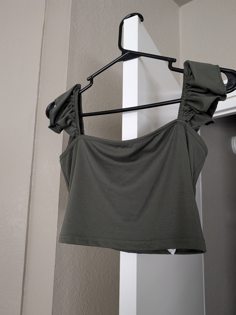 SHEIN Olive Green Ruffle Strap Cropped Tank